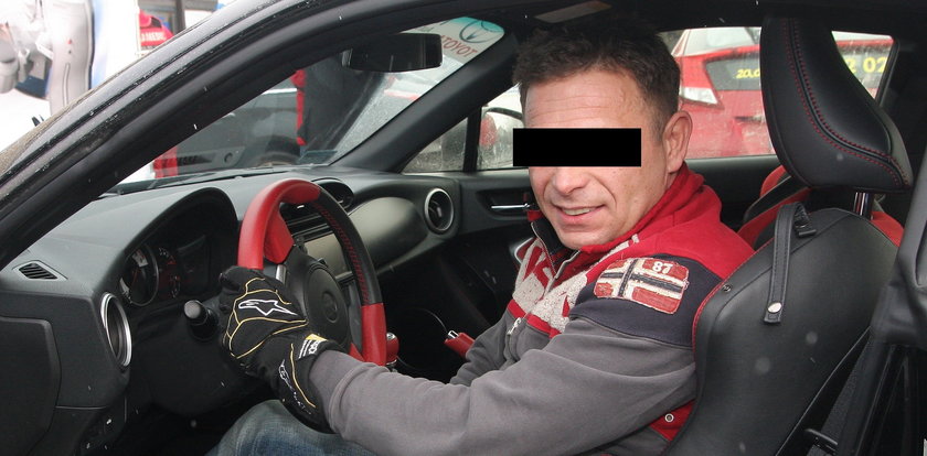 Zatrzymany rajdowiec Leszek K. jest twarzą kampanii e-toll. Ministerstwo finansów komentuje sprawę