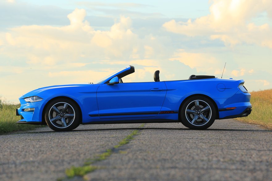 Ford Mustang 5.0 Convertible California Special (2022 r.)