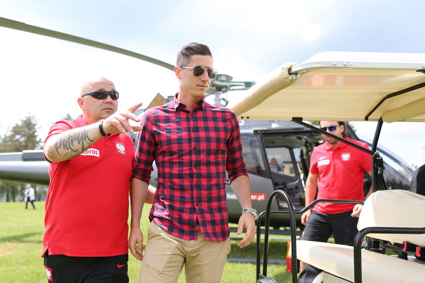 Robert Lewandowski helikopterem trafił na zgrupowanie w Arłamowie