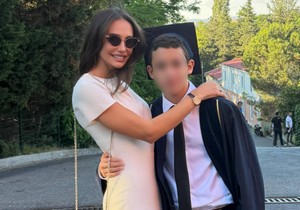 Emina Jahović sa sinom