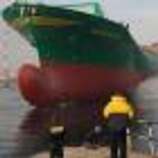 'Rząd przygotowuje procedurę upadłości polskich stoczni'