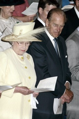 BRITAIN-ROYAL-QUEEN-WILLIAM-GRADUATION