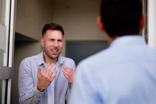 Obrażasz pracodawcę w internecie? Sprawdź, jakie konsekwencje ci grożą