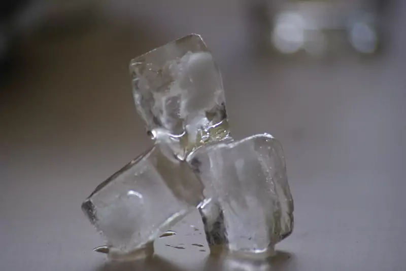 Lód pomoże złagodzić opuchliznę