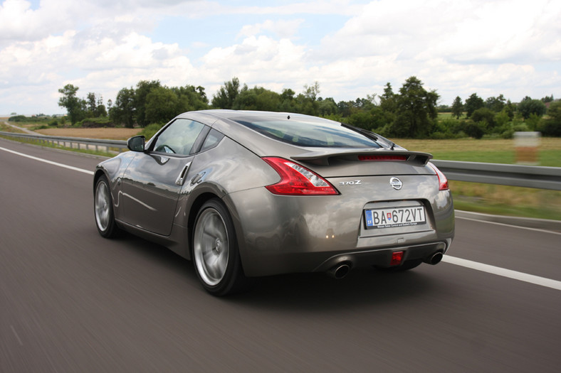 Nissan 370Z - Płaski jak...