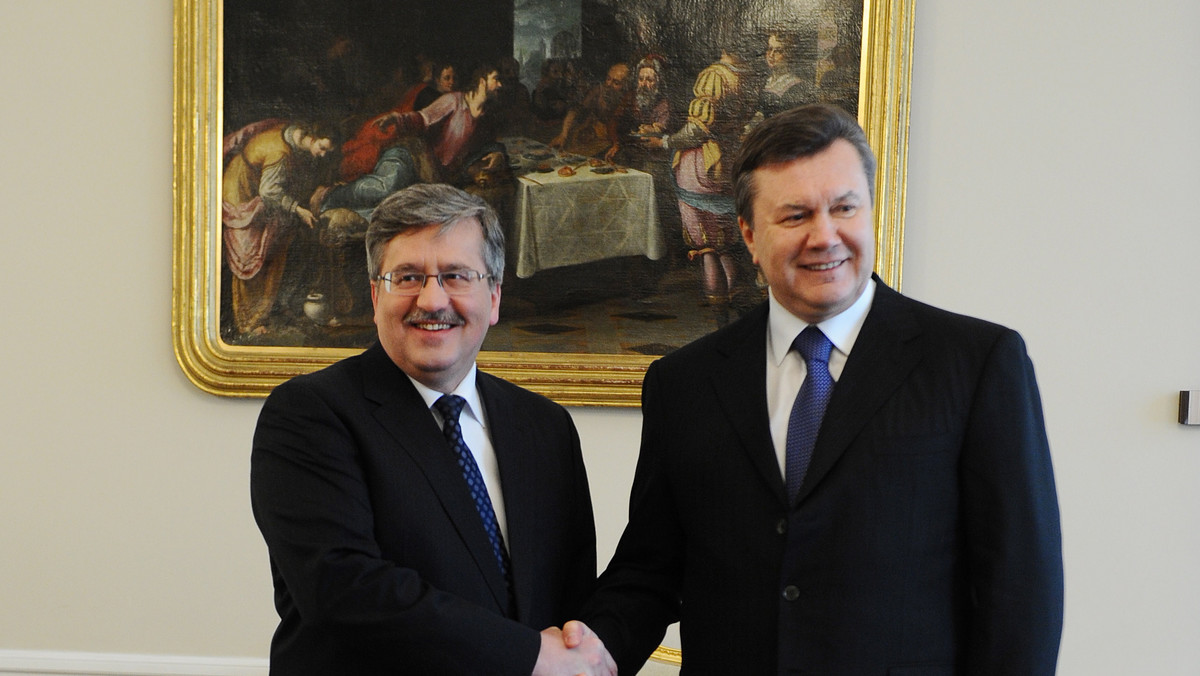 Głównym priorytetem polityki zagranicznej Ukrainy jest integracja z UE - zapewnił w czwartek w Warszawie prezydent Wiktor Janukowycz po spotkaniu z prezydentem Bronisławem Komorowskim. Obaj przywódcy podkreślali wagę rozwijania polsko-ukraińskich stosunków gospodarczych.