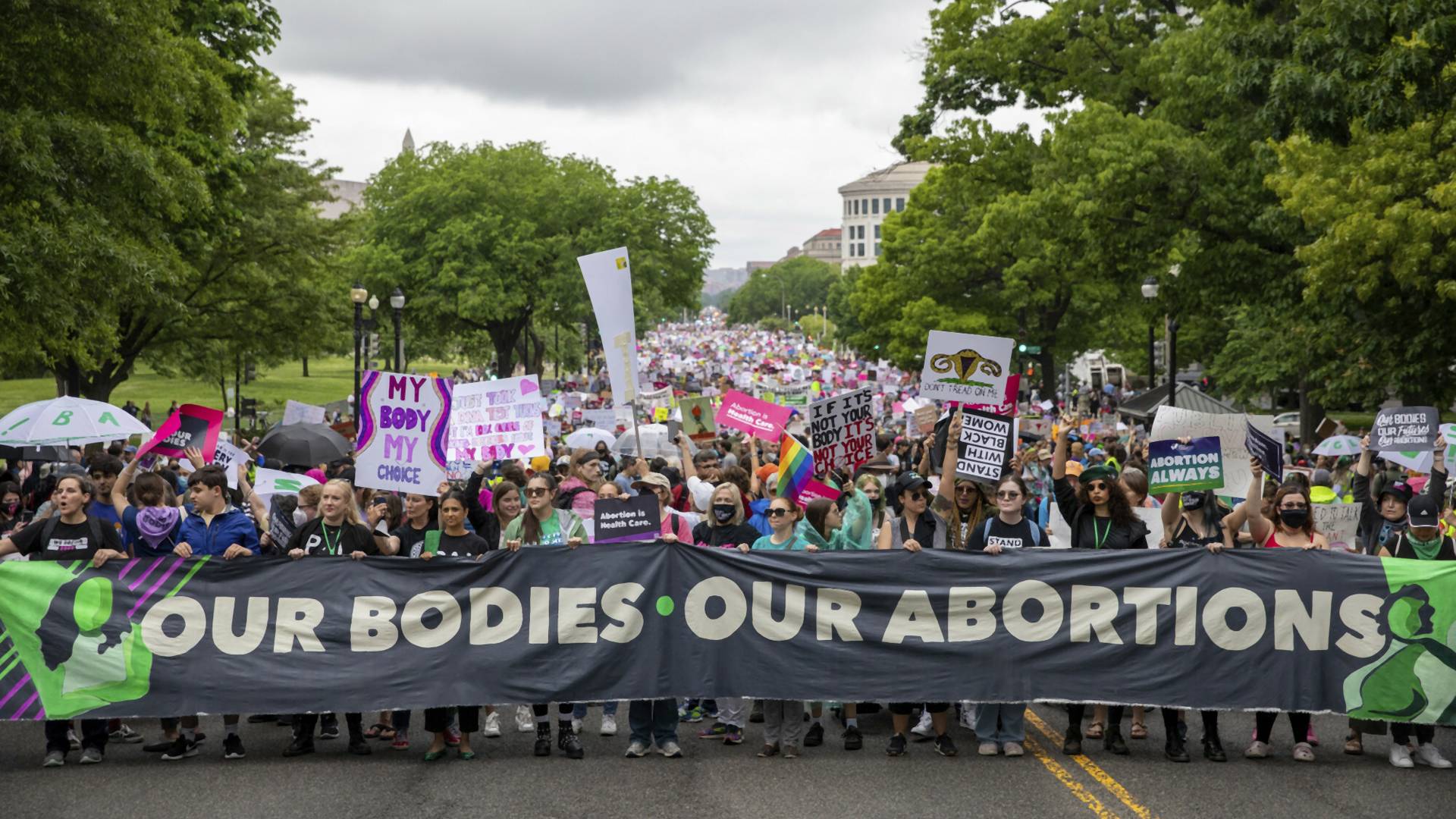 Tysiące kobiet w USA wyszło na ulice, by walczyć o prawo do aborcji