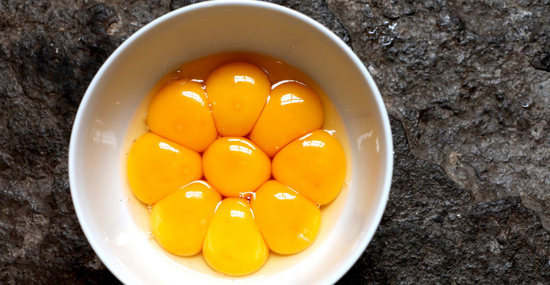 Czy surowe jajka są groźne dla zdrowia?
