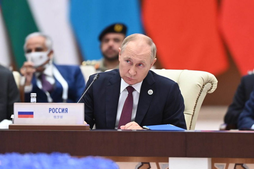 Prezydent Rosji Władimir Putin uczestniczący w 22. spotkaniu szczytu przywódców Szanghajskiej Organizacji Współpracy w Uzbekistanie, 16 września 2022 r.