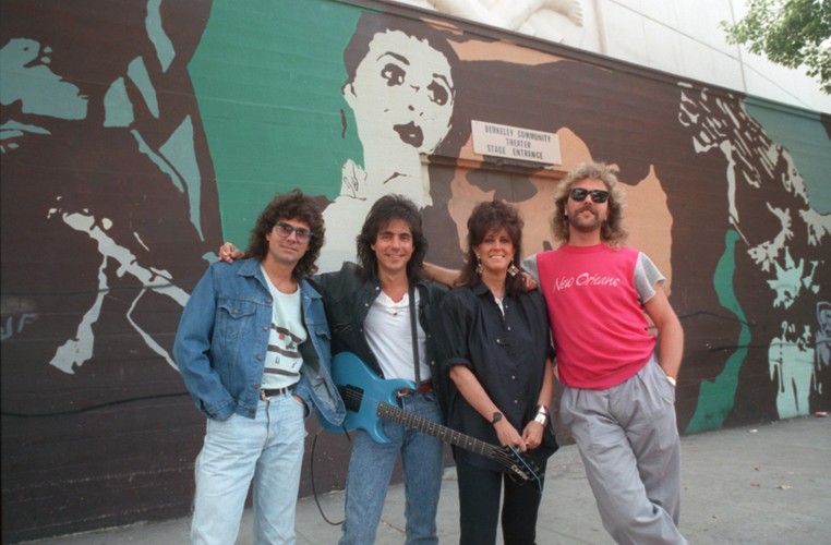 'We Built This City' – Starship