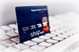 Polacy pozbyli się 2 mln kart kredytowych