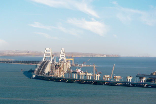 Budowa mostu na anektowany Krym. Zdjęcie archiwalne