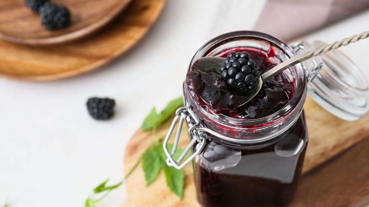 Recept za slatko od kupina koje uvek uspeva: Plodovi ostaju celi, a sirup gust kao med