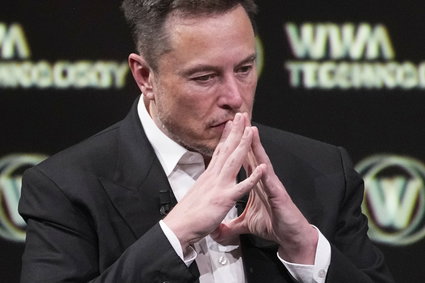 Musk zatrzymał atak na Rosjan? Doradca prezydenta Ukrainy: niektórzy chcą bronić zbrodniarzy wojennych