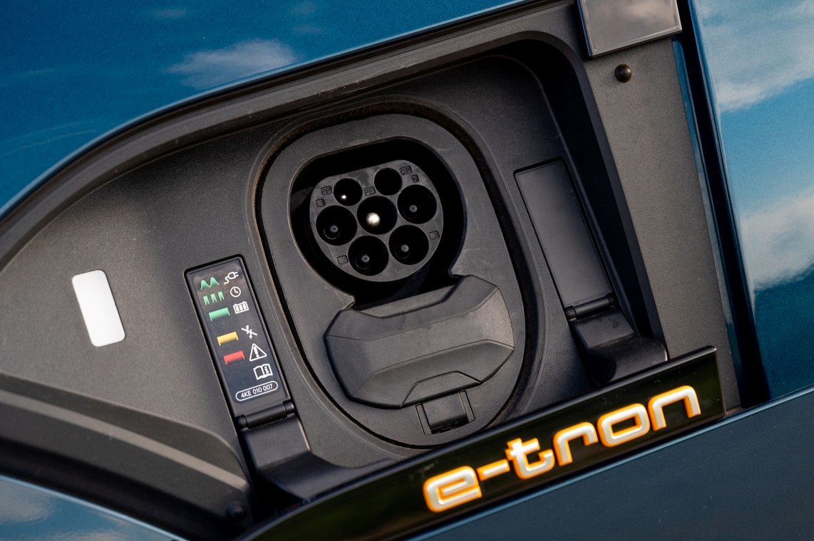 Audi e-tron (zdjęcie ilustracyjne).
