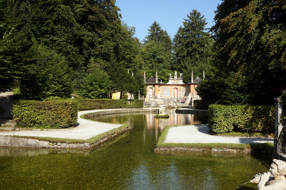 Kompleks pałacowo-ogrodowy Hellbrunn w Salzburgu