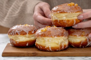 Dziś tłusty czwartek. Ile powinien kosztować dobrej jakości pączek? Ekspert podaje kwotę