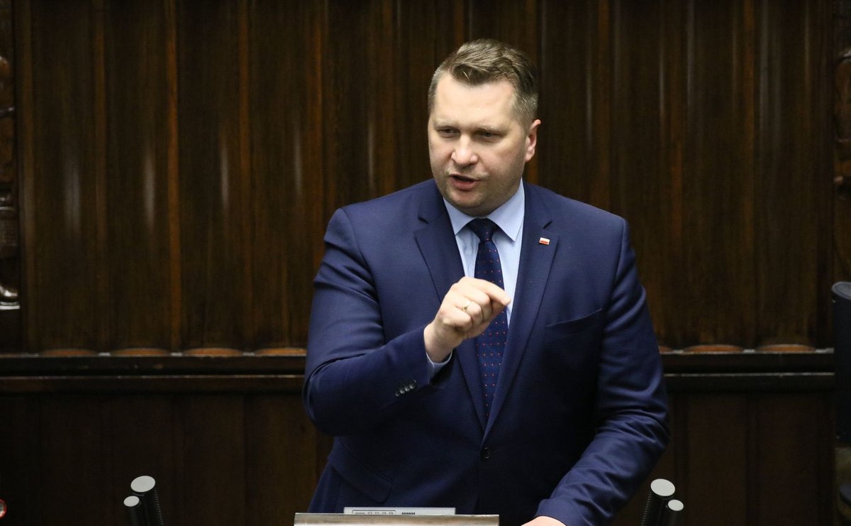 Nigdy nie wypowiadał się na temat nauki i edukacji. Dlaczego Czarnek został ministrem?