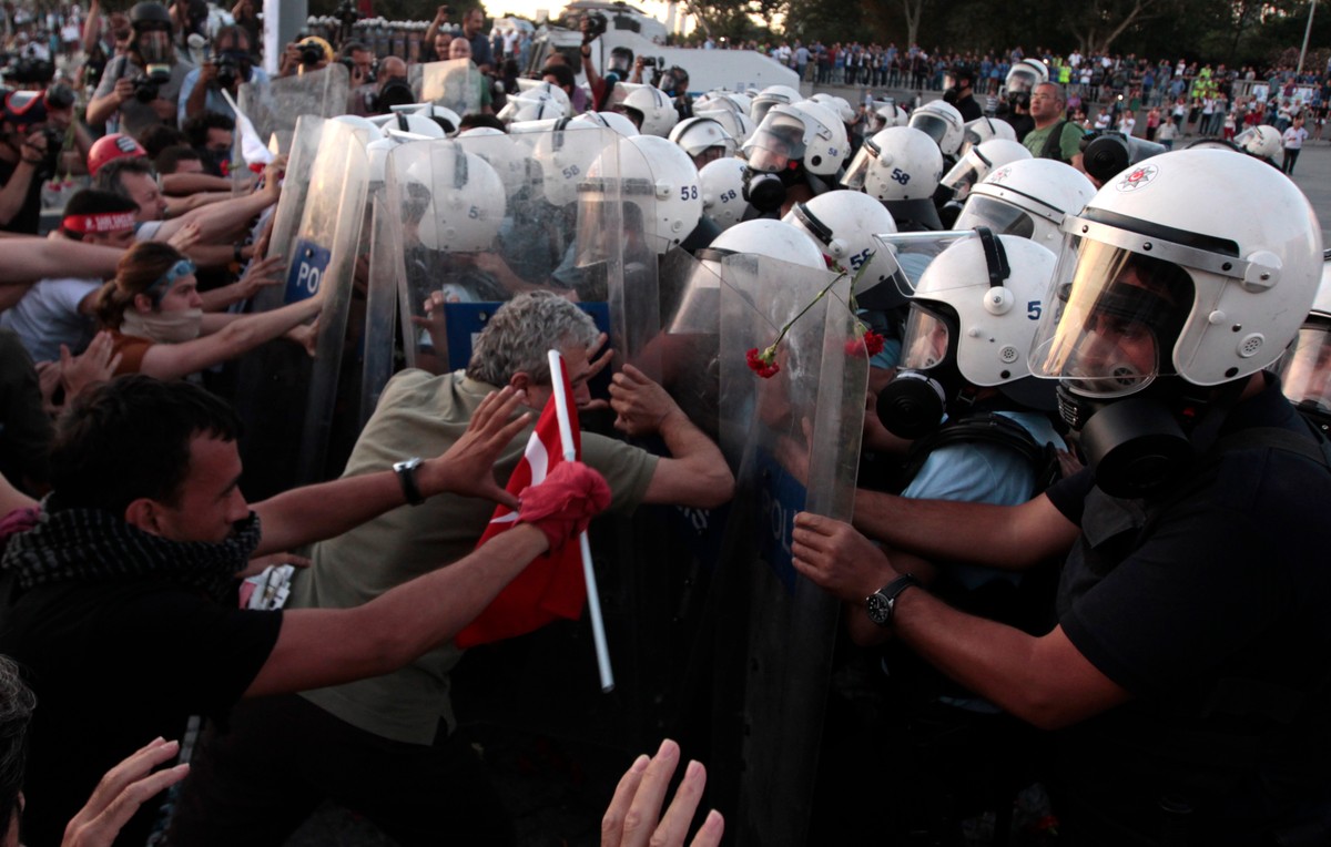 Demonstracje na placu Taksim w Stambule