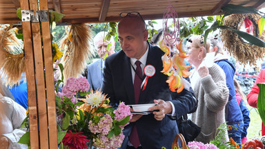 Raport o stanie polskiej wsi. PiS traci poparcie, "niezdecydowani" rosną w siłę