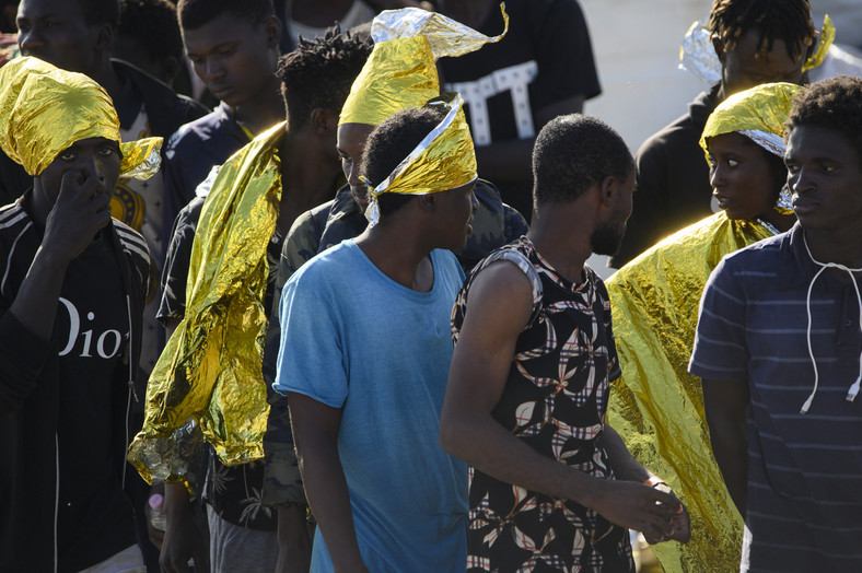 Migranci na Lampedusie, Włochy, wrzesień 2023 r.
