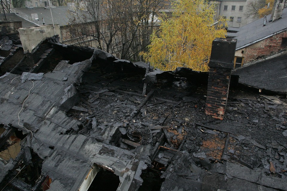 ŁÓDŹ POŻAR W ZABYTKOWEJ KAMIENICY