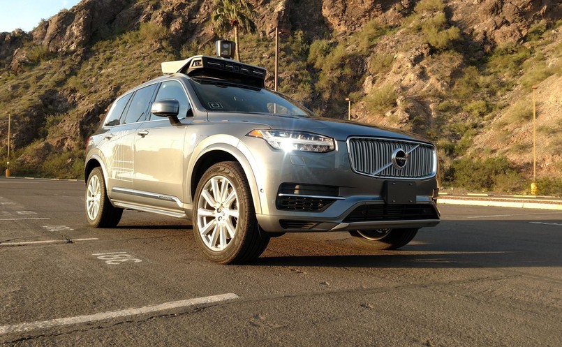 Autonomiczne Volvo XC90 testowane przez Ubera