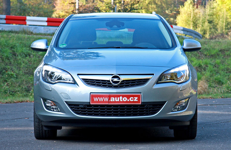 Opel Astra: pierwsze wrażenia z jazdy