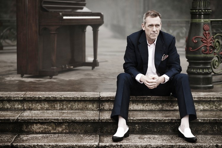 Hugh Laurie na zdjęciach z sesji do 'Didn't It Rain'