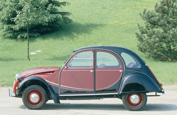 5. Citroen 2 CV: 42 lata (1948-1990)