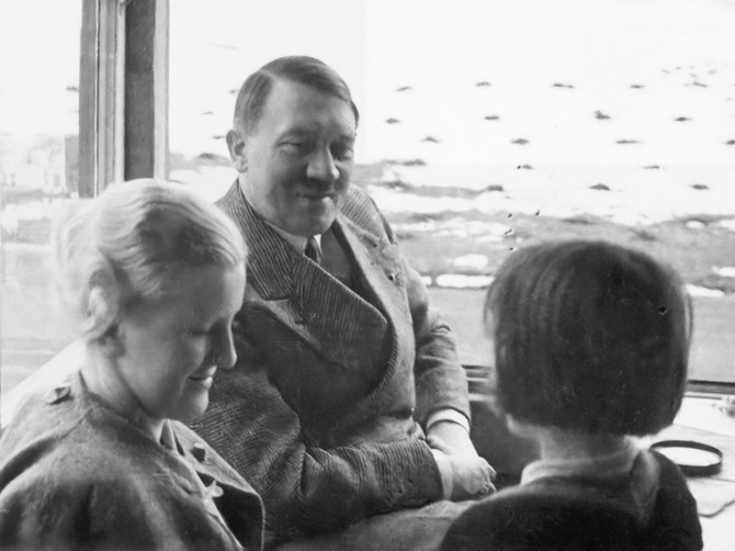 Dnk analiza pokazala šok detalje o veličini Hitlerovog polnog organa