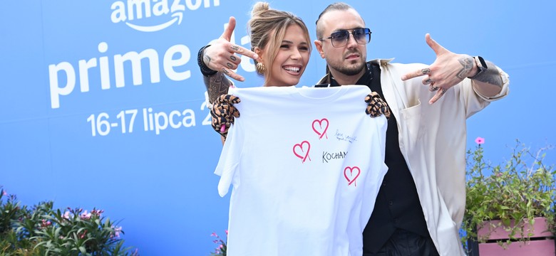 Sandra Kubicka leci na wczasy z synem, ale bez Barona. Takie ma problemy