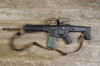 Błaszczak: Ukraińcy zamówili kolejną partię karabinków Grot