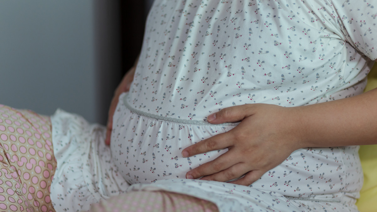 Do rekomendacji szczepionki dla kobiet w ciąży potrzebna jest większa ilość badań - poinformowali przedstawiciele Europejskiej Agencji Leków (EMA), która zatwierdziła w poniedziałek dopuszczenie do użycia szczepionki na koronawirusa przygotowanej przez firmy Pfizer i BioNTech.