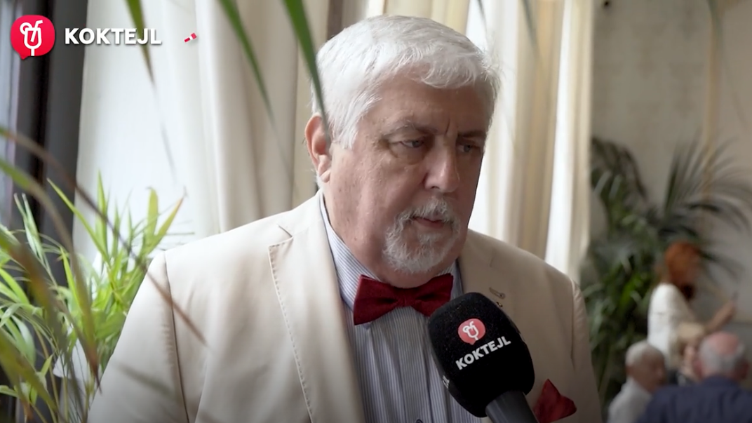Oliver Andrásy počas rozhovoru pre Koktejl.sk.