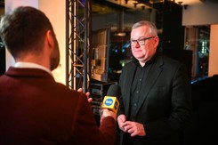 'Szkło kontaktowe' traci kolejnego satyryka. Po Daukszewiczu i Górskim odchodzi Artur Andrus