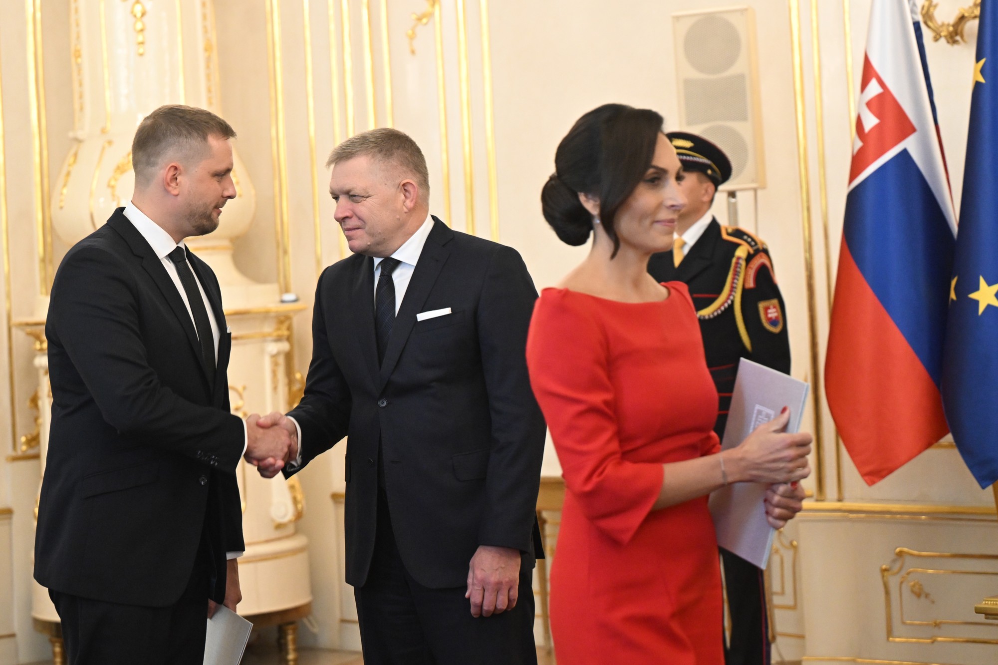 Prezident Peter Pellegrini prijal demisiu ministerky zdravotníctva Zuzany Dolinkovej.