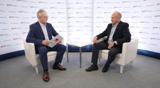 Janusz Komurkiewicz z FAKRO o sporcie w biznesie: Kibice identyfikują się z drużyną, ale też z marką towarzyszącą wydarzeniom sportowym