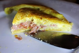 Vazdušasta, bogata i brza pita koju svi obožavaju zove se CARSKA PITA: Imamo najbolji recept za pripremu i savete za savršen ukus