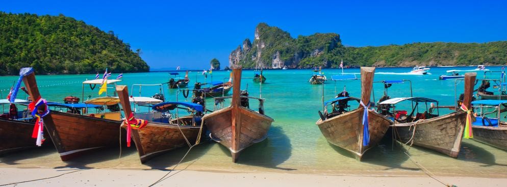 1. Tajlandia. Ten kraj jest najbardziej znany z operacji zmiany płci, jednak oferuje również inne operacje w bardzo konkurencyjnych cenach. Duża operacja może kosztować 50 do 70 proc. mniej niż w USA. W zeszłym roku Tajlandię odwiedziło 1,2 mln pacjentów z zagranicy.