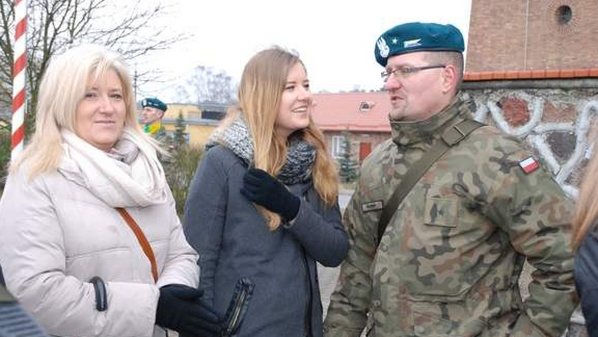 W przyszłym tygodniu do Bośni i Hercegowiny odlatuje IX zmiana Kontyngentu Wojskowego - podaje Głos Koszaliński.