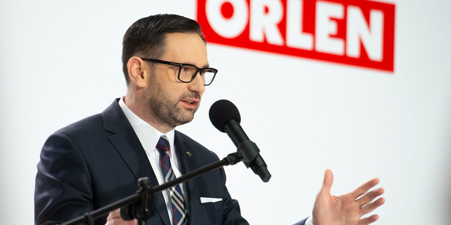 Orlen przejmie Lotos, a MOL wejdzie na polski rynek na przełomie czerwca i lipca 2022 r. - zapowiada Daniel Obajtek. 