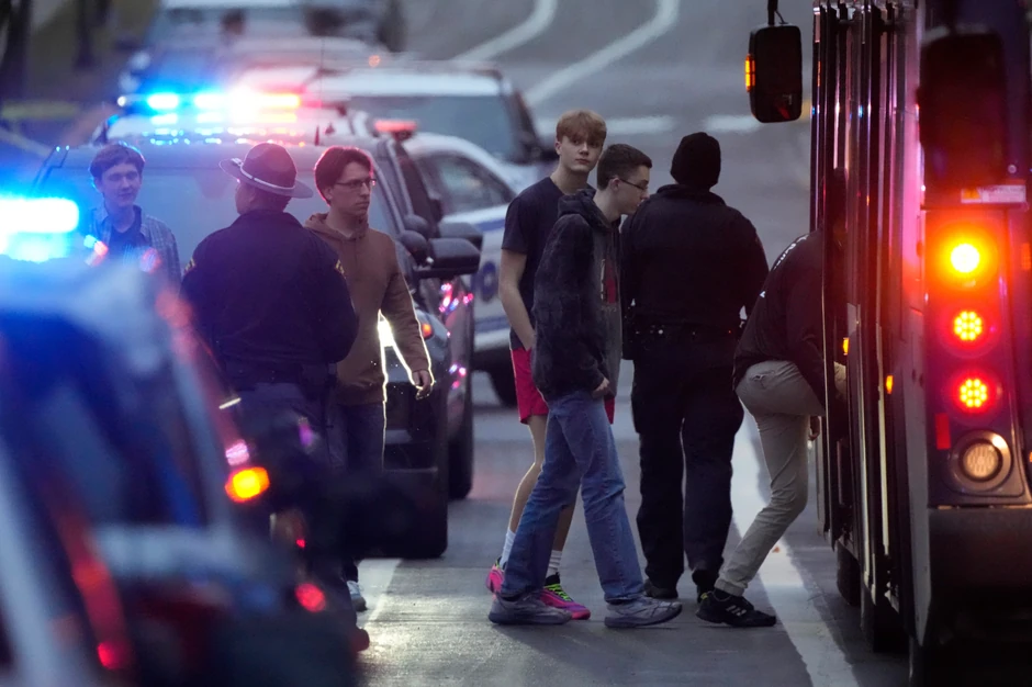 Pucnjava u školi u Medisonu, Viskonsin, 16. decembra