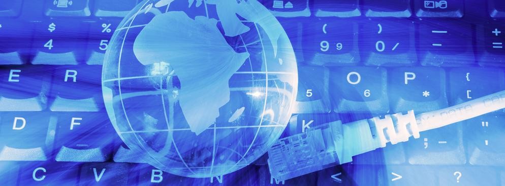 <b>15 lutego 1990 - Odwilż</b>
<br><br>
15 lutego 1990 roku CoCom zniósł większość ograniczeń związanych z dostępem do nowych technologii w stosunku do Polski i kilku innych krajów Europy Wschodnich. Od tej pory prace nad dostępem do internetu mogą rozwijać się w sposób nieskrępowany.
<br><br>
Inną kluczową datą był 20 grudnia 1991. To właśnie wtedy Stany Zjednoczone zniosły blokadę na połączenia komputerowe z naszego kraju.