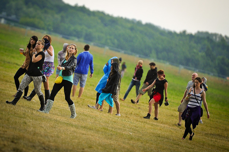 Publiczność na festiwalu Heineken Open'er (fot. Artur Rawicz / Onet)