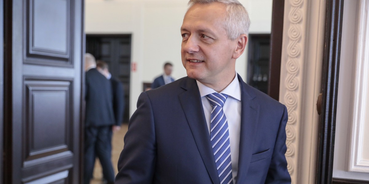 Minister cyfryzacji Marek Zagórski powiedział, że nie jest planowane, by jakakolwiek firma została wykluczona z budowy sieci 5G. Zaznaczył jednak, że operatorzy będą musieli spełnić pewne wymagania bezpieczeństwa co do dostawców.