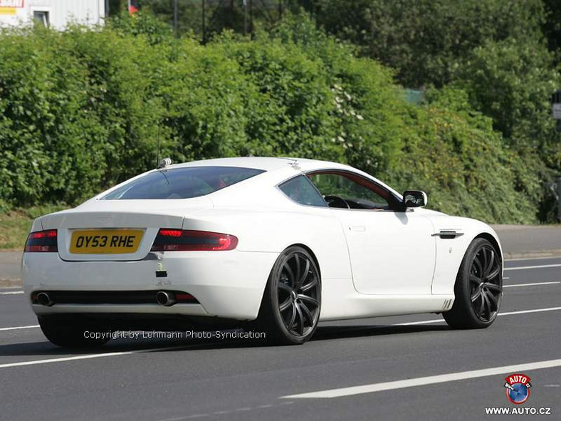 Spy Photos: Aston Martin DBS i V8 Roadster