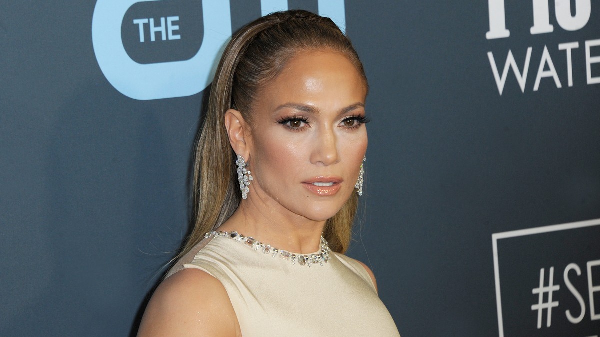 Jennifer Lopez beújított: vadító frizurát villantott Zendaya és Hunter Schafer társaságában – fotó, videó