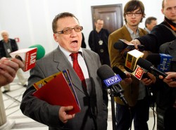 PiS popiera dziennikarza "NIE"