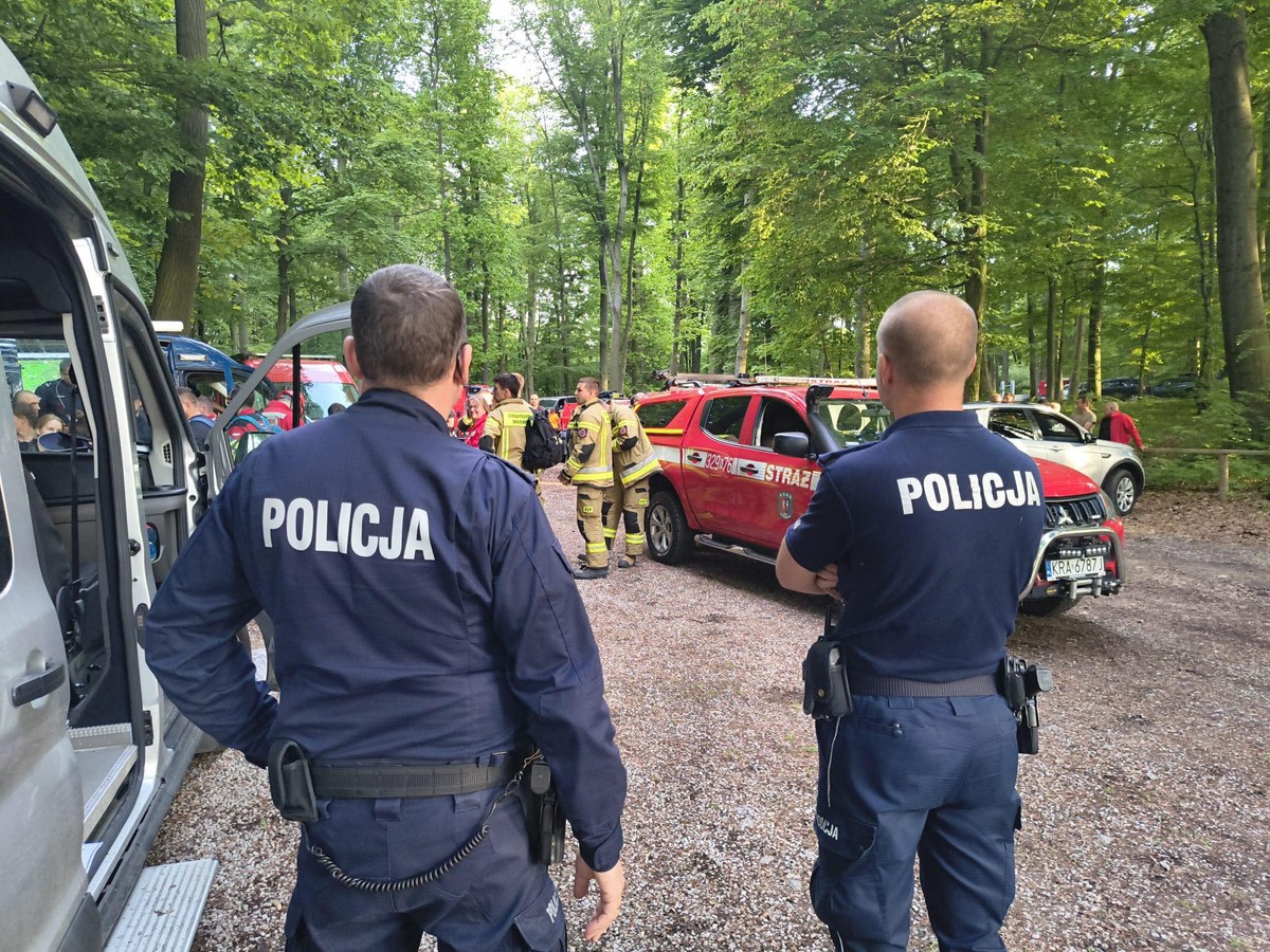 Nie żyje 12-letnia Ela. Ruszyło śledztwo, śledczy analizują jej telefon i komputer